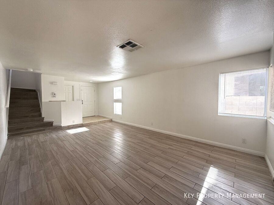 4537 Fireside Ln - Photo 4 of 22