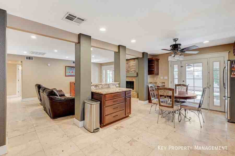 3880 Leisure Ln - Photo 7 of 17