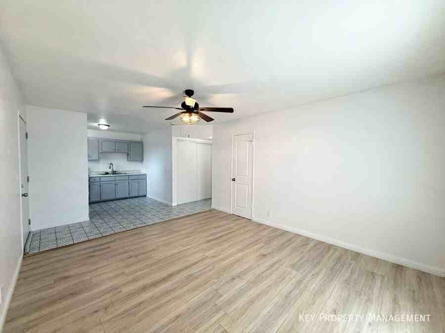 2105 Webster St #3 - Photo 6 of 19