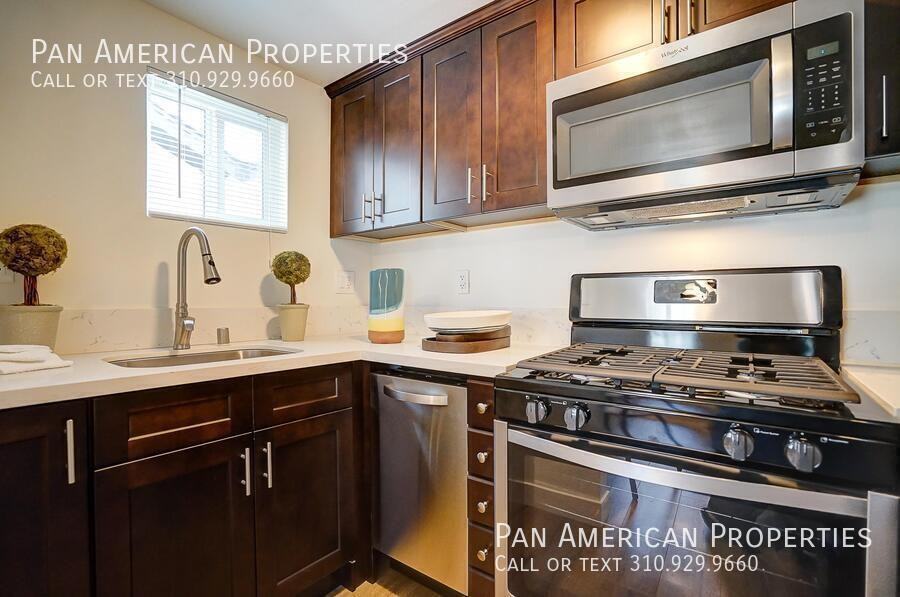 424 E Truslow Ave #15 - Photo 6 of 17