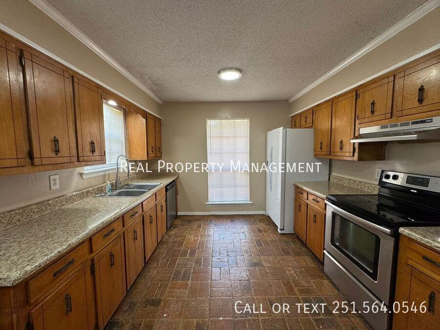 7969 Pine Springs Dr - Photo 3 of 16