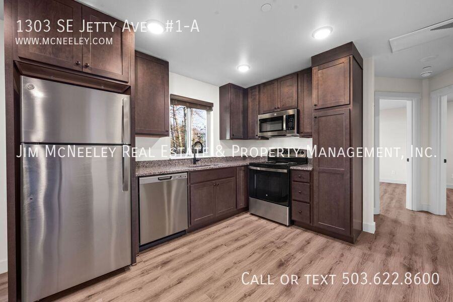 1303 Se Jetty Ave #1A - Photo 5 of 18