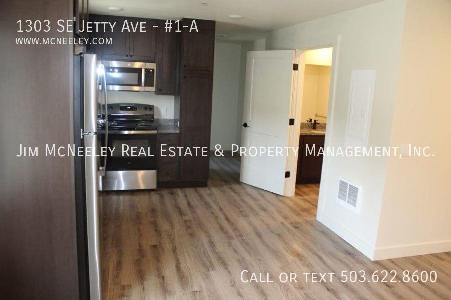 1303 Se Jetty Ave #1A - Photo 6 of 17