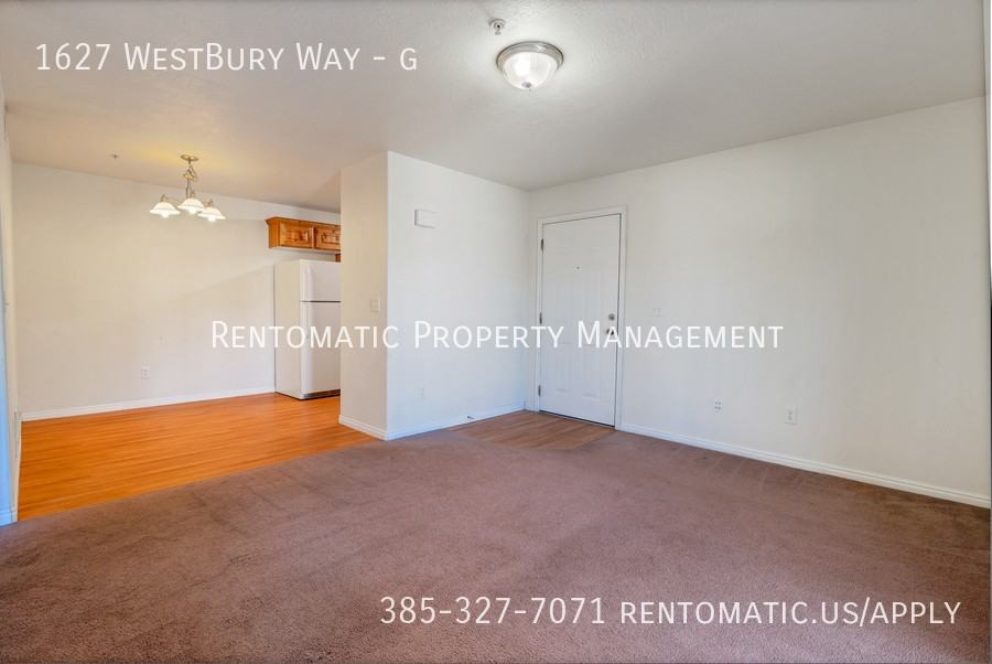 1627 Westbury Way #G - Photo 5 of 17