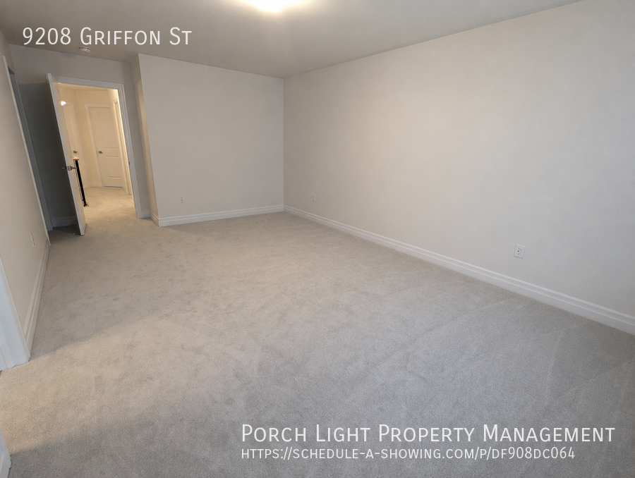 9208 Griffon Street - Photo 7 of 24