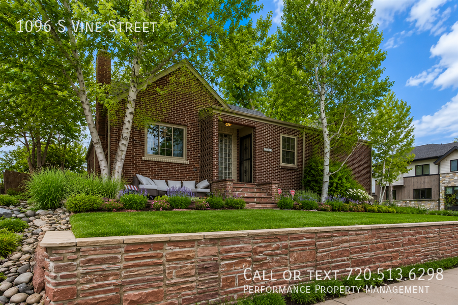 1096 S Vine St - Photo 3 of 37