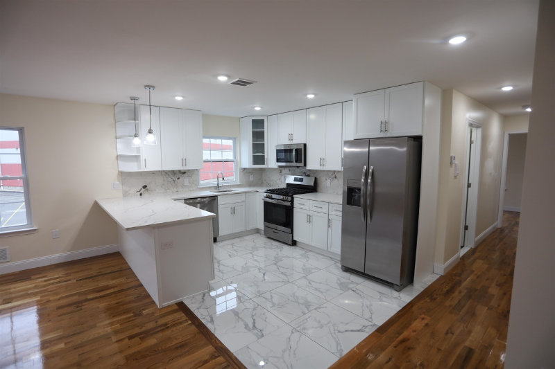 226 Tappan St #2 - Photo 7 of 18