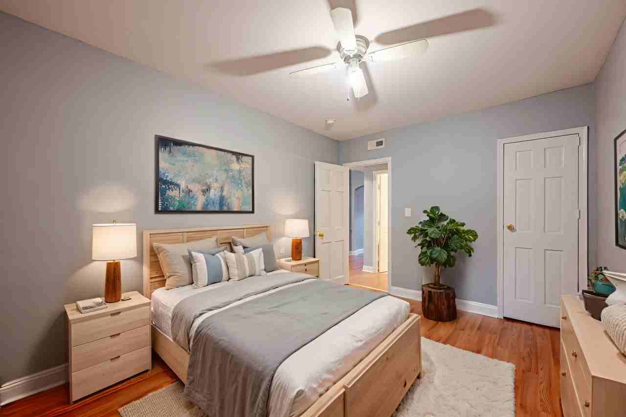 1715 Capitol Ave Ne Apt 3 #3 - Photo 3 of 18