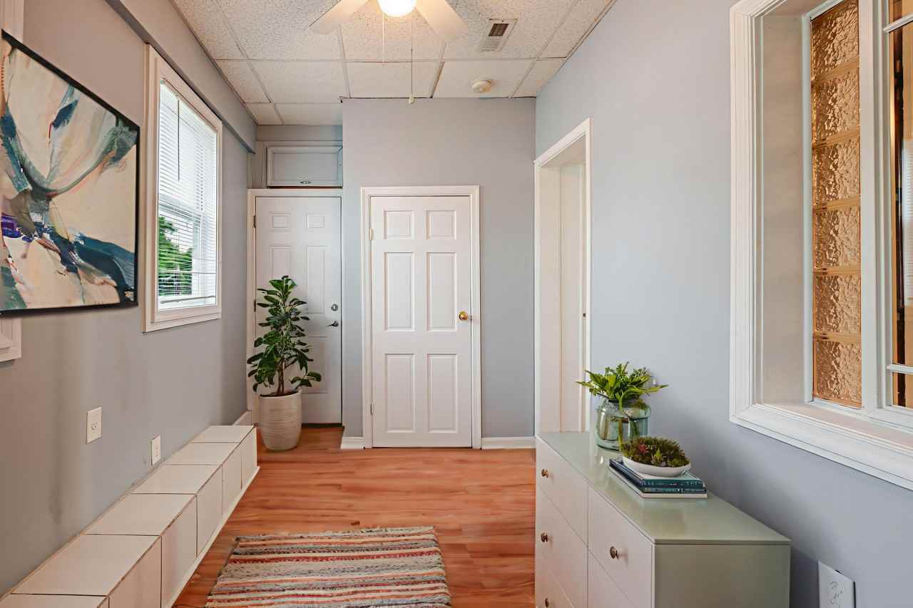 1715 Capitol Ave Ne Apt 3 #3 - Photo 5 of 18