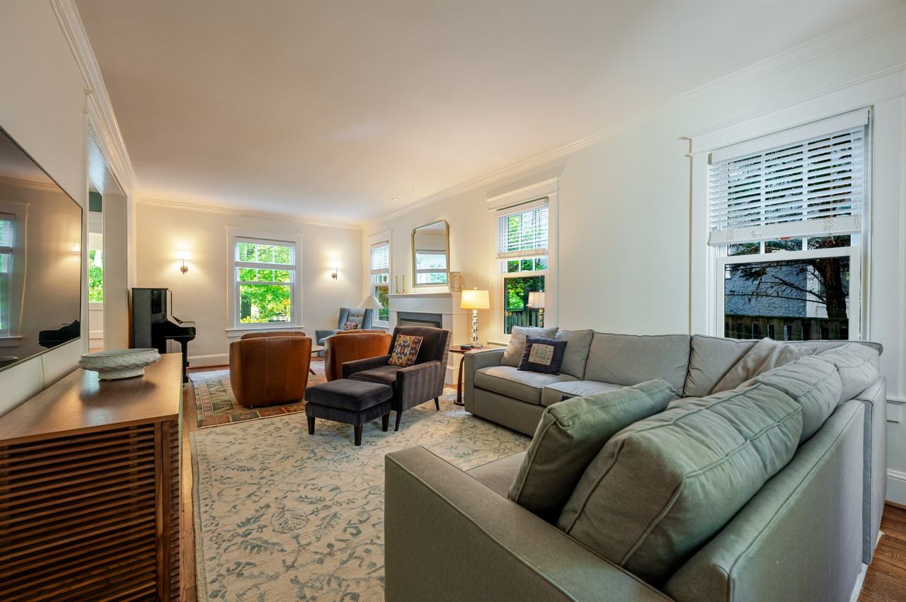 3906 Ingomar St Nw - Photo 2 of 50