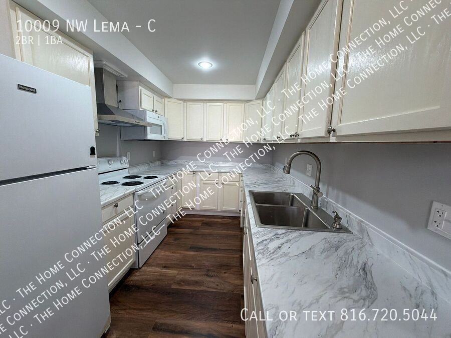 10009 Nw Lema Dr #C - Photo 4 of 13