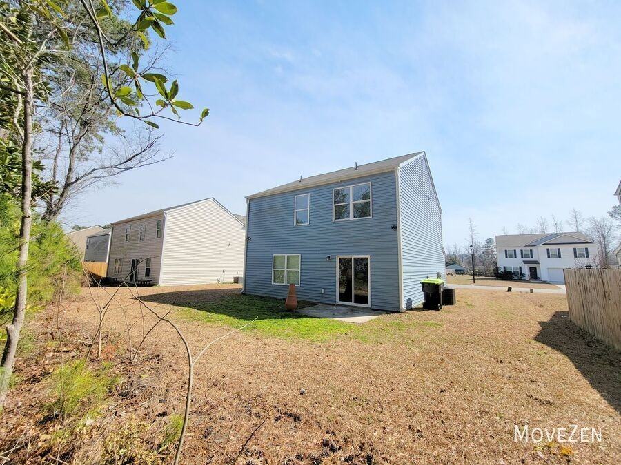 9319 Vineyard Grove Ln Ne - Photo 4 of 39