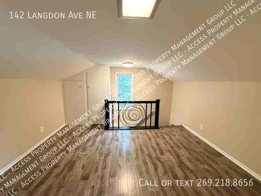 142 Langdon Ave Ne - Photo 4 of 20