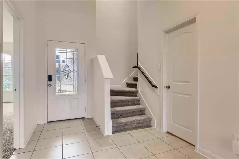 19708 James Manor St - Photo 3 of 24