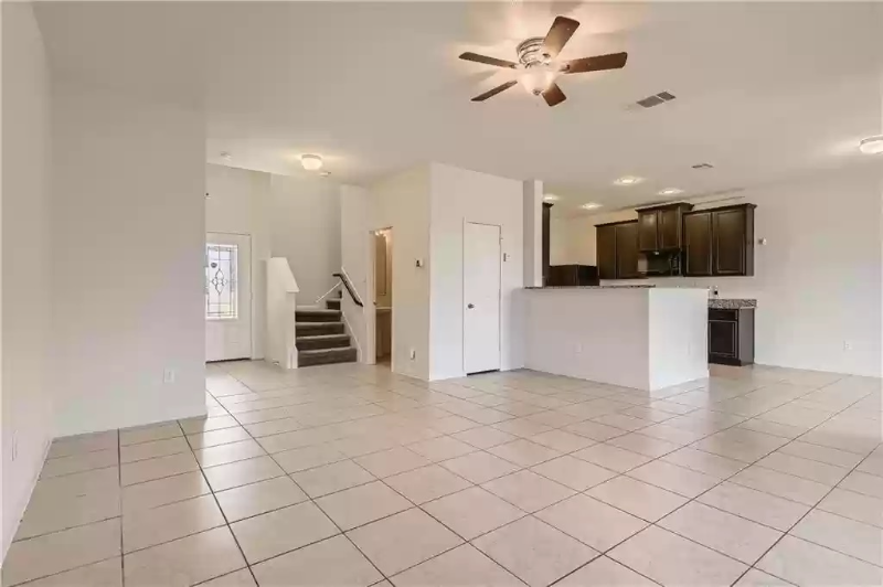 19708 James Manor St - Photo 5 of 24