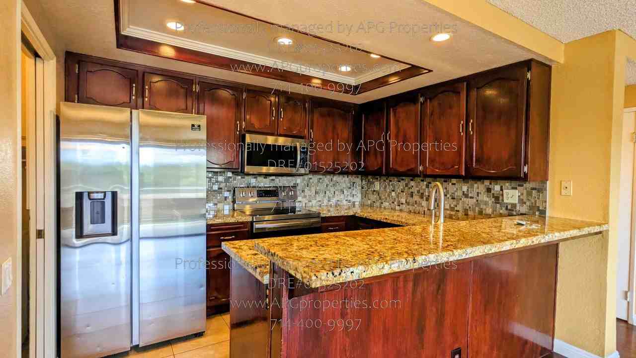 7113 Apricot Dr - Photo 5 of 38