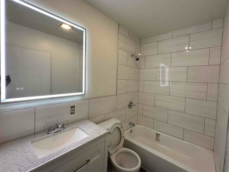 1714 W Diamond St #1 - Photo 3 of 6