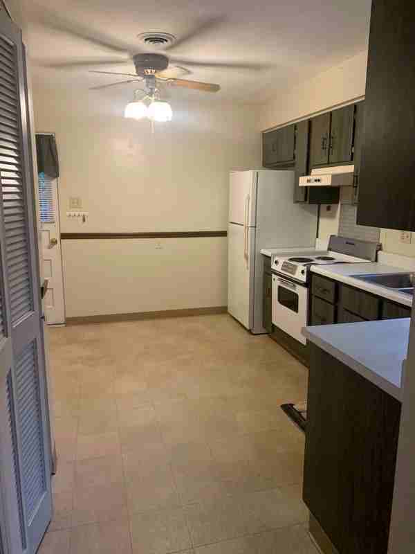 122 Bennett Blvd - Photo 3 of 13