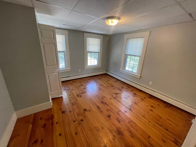19 Exeter Rd #19-2 - Photo 3 of 15