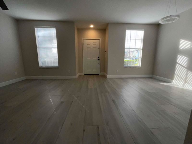 30237 Swinford Ln - Photo 3 of 11