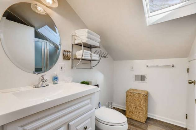 1242 Spencer Ave - Photo 3 of 19