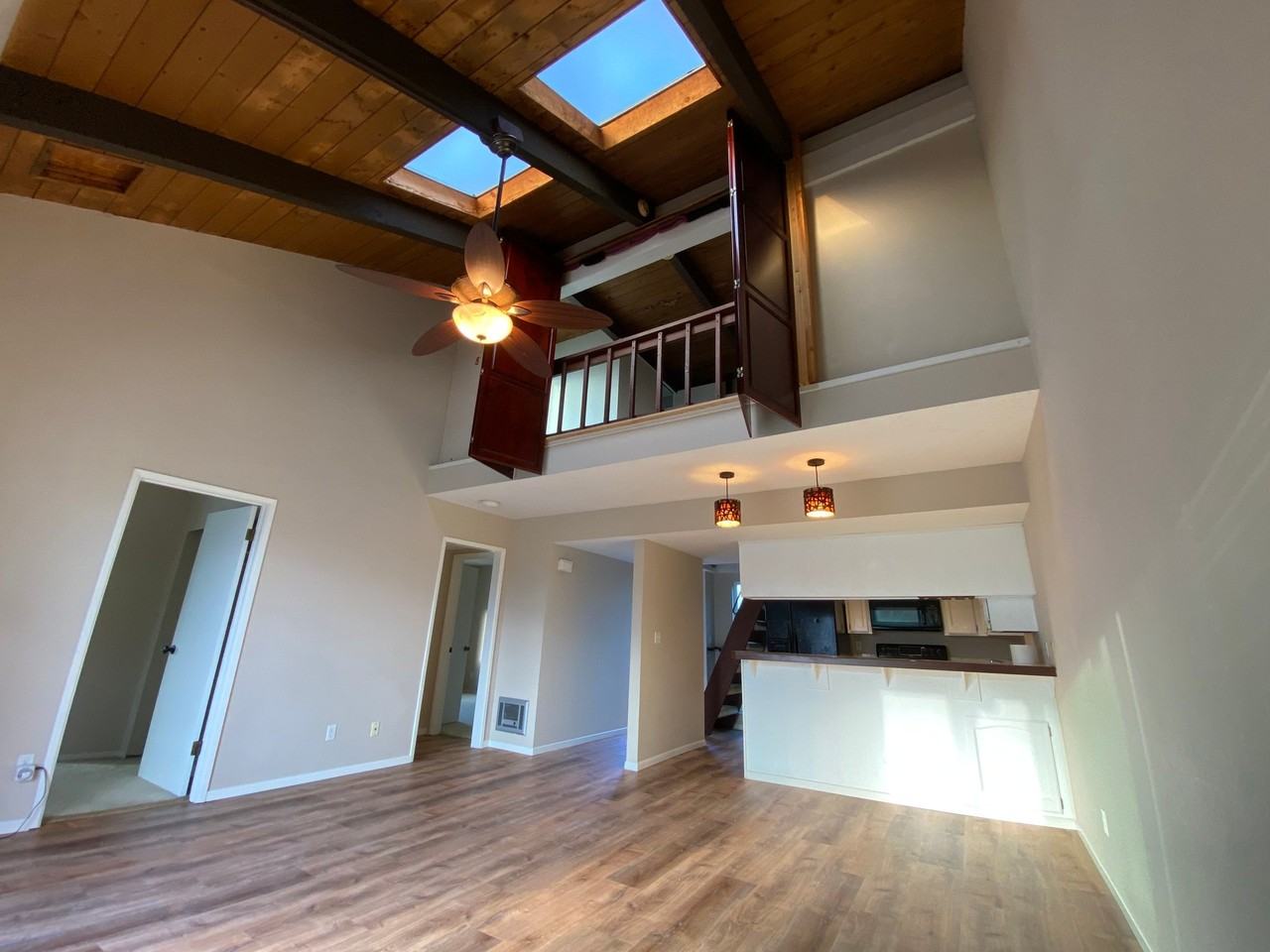 4030 Haines St - Photo 4 of 23