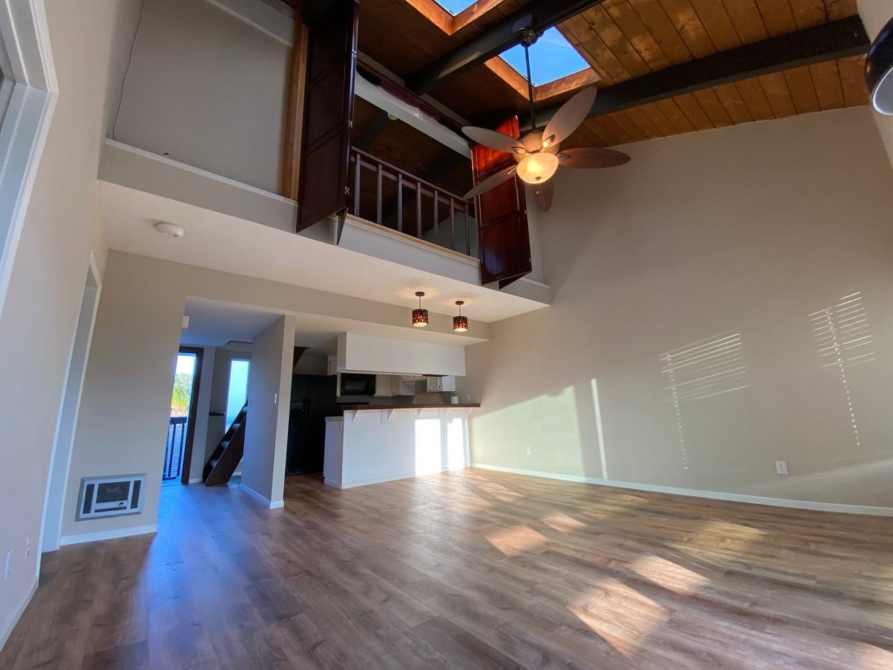 4030 Haines St - Photo 5 of 23