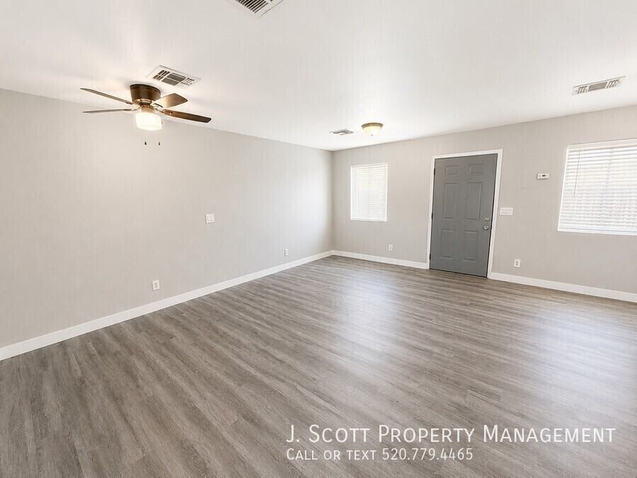 1753 E Harvard St #1 - Photo 3 of 14