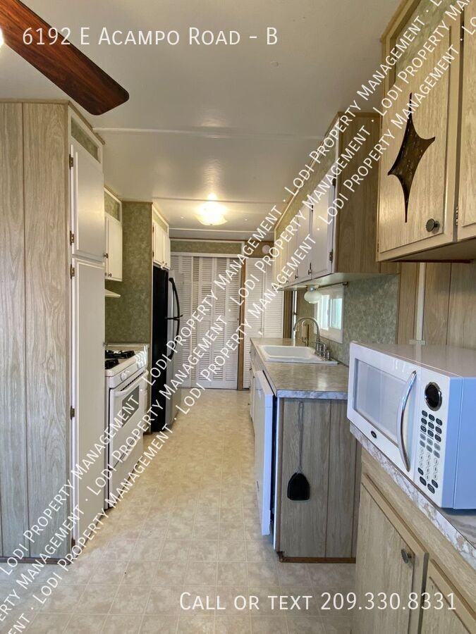 6192 E Acampo Rd #B - Photo 3 of 14