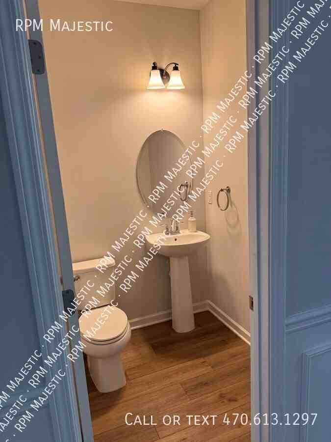 925 Lakehaven Ln - Photo 4 of 17