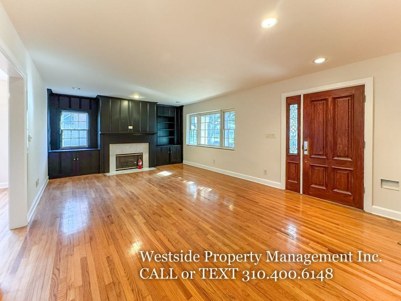 2445 22nd St - Photo 3 of 50
