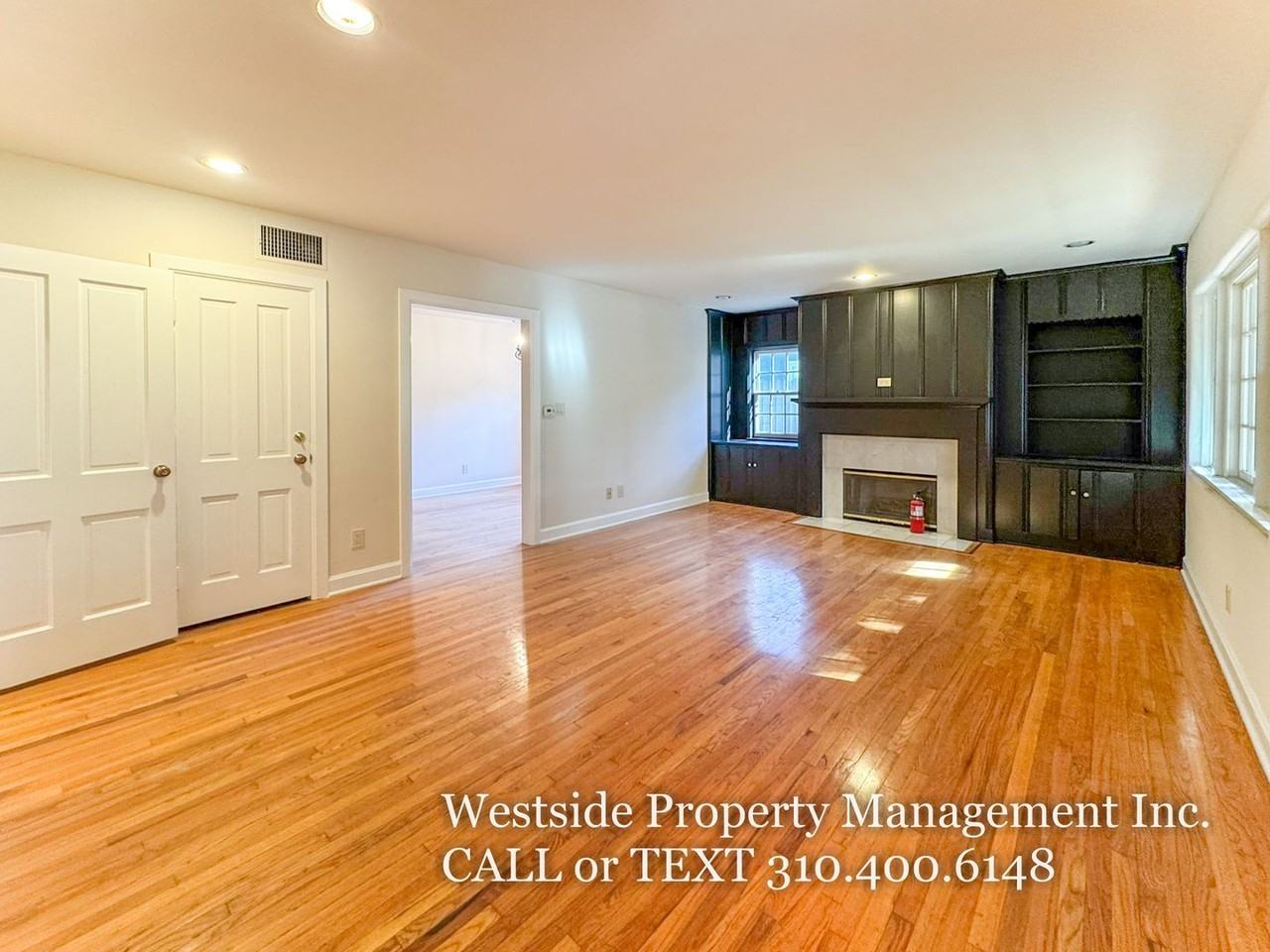 2445 22nd St - Photo 4 of 50