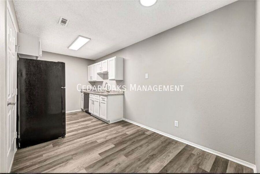 4363 W Thrasher Dr - Photo 7 of 9