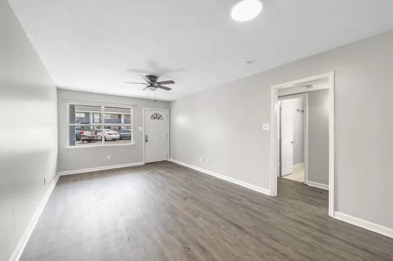 529 E Pass Rd #A - Photo 4 of 16