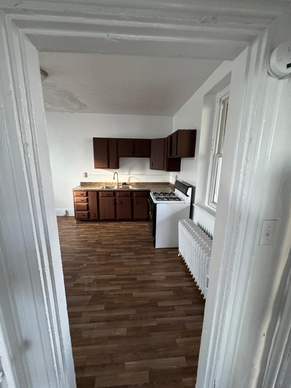 308 Bessemer Ave #4 - Photo 4 of 20
