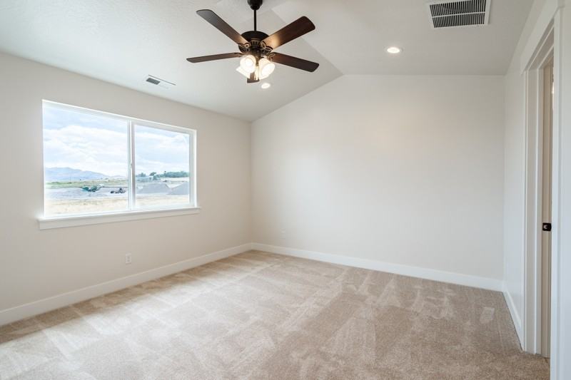 3737 W Big Horn Dr - Photo 4 of 14