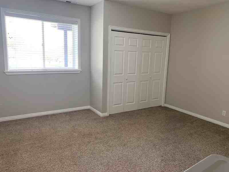 13864 S Vestry Rd - Photo 4 of 12