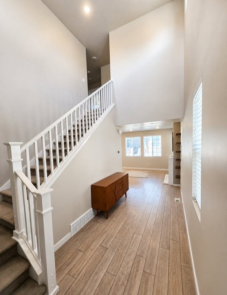 3334 W Lazy J Ln - Photo 2 of 16