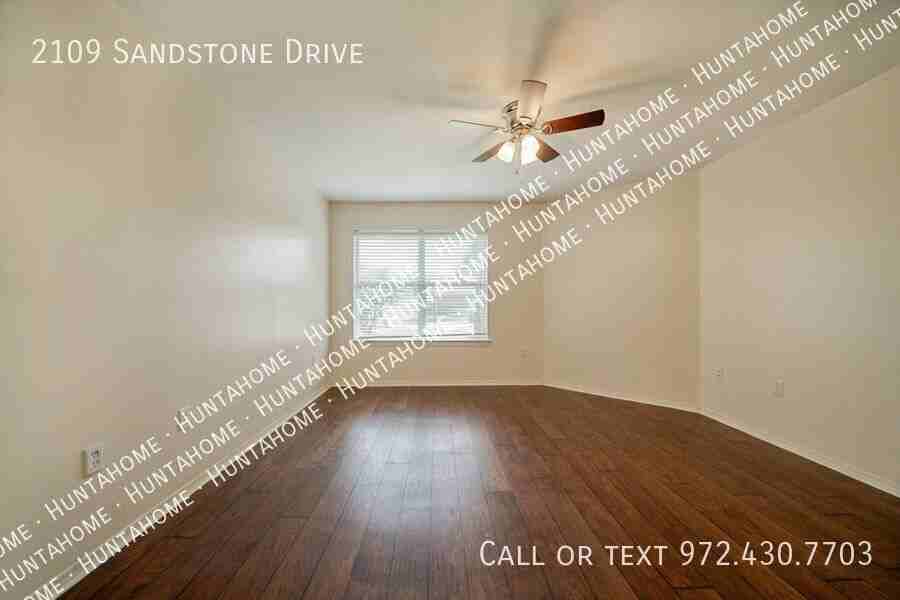 2109 Sandstone Dr - Photo 6 of 33
