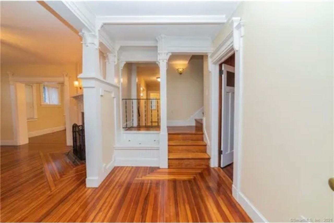 333 Ocean Ave - Photo 4 of 16