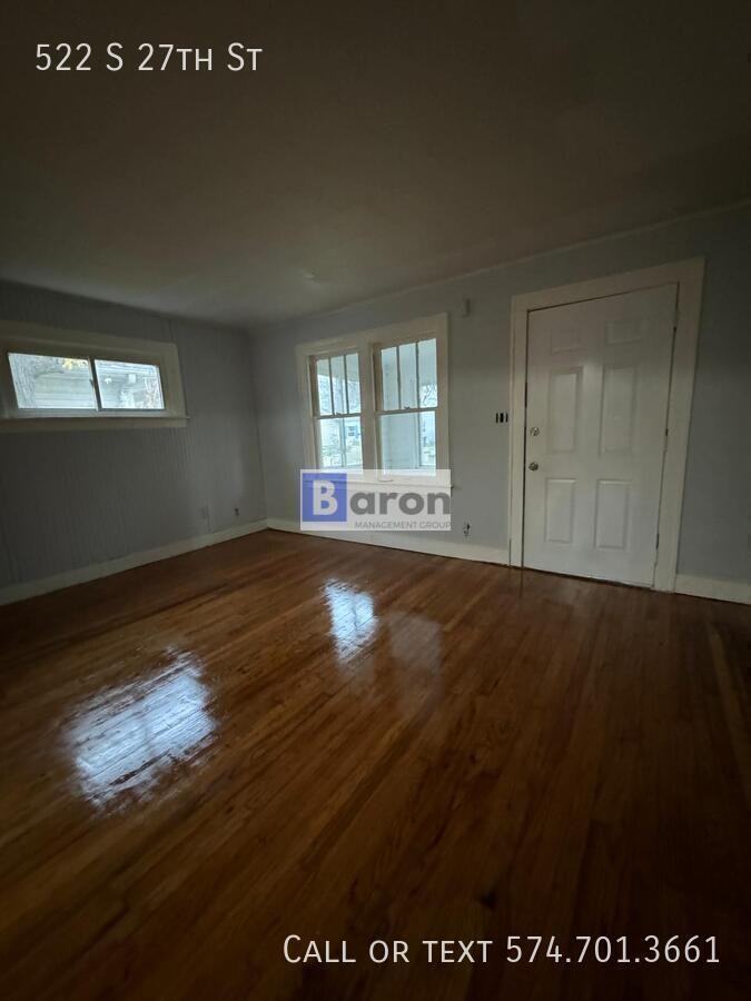 522 S 27th St - Photo 2 of 9