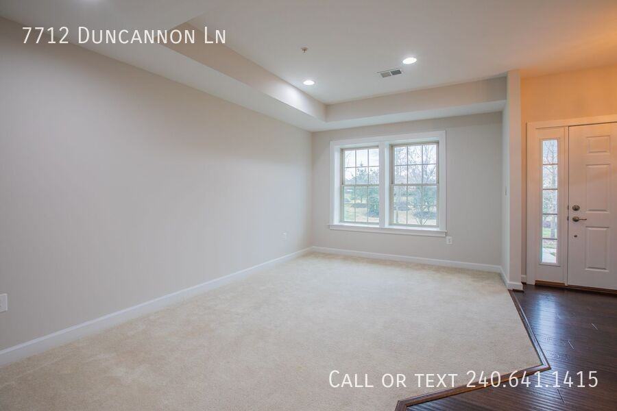 7712 Duncannon Ln - Photo 4 of 32