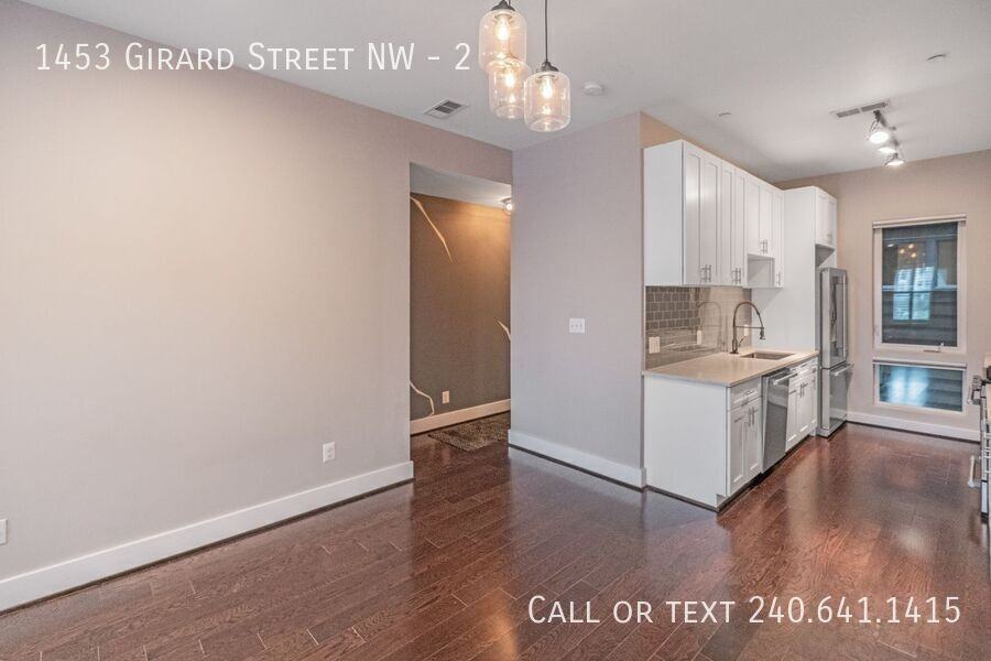 1453 Girard St Nw #2 - Photo 3 of 11