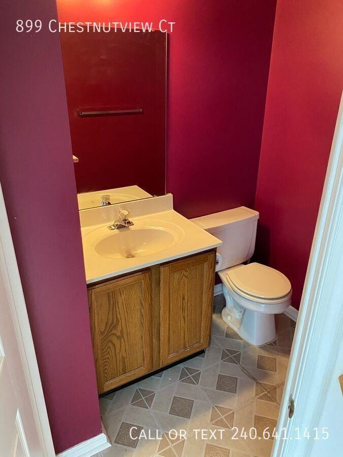 899 Chestnutview Ct - Photo 7 of 28