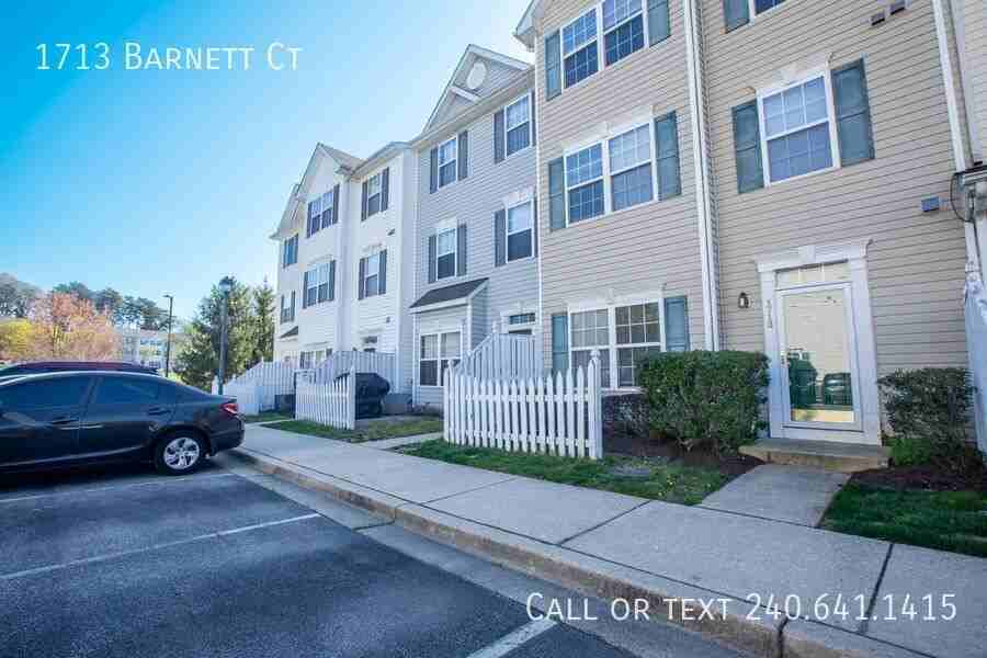 1713 Barnett Ct - Photo 2 of 48