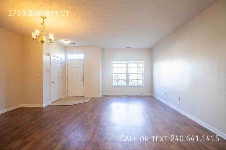 1713 Barnett Ct - Photo 5 of 48