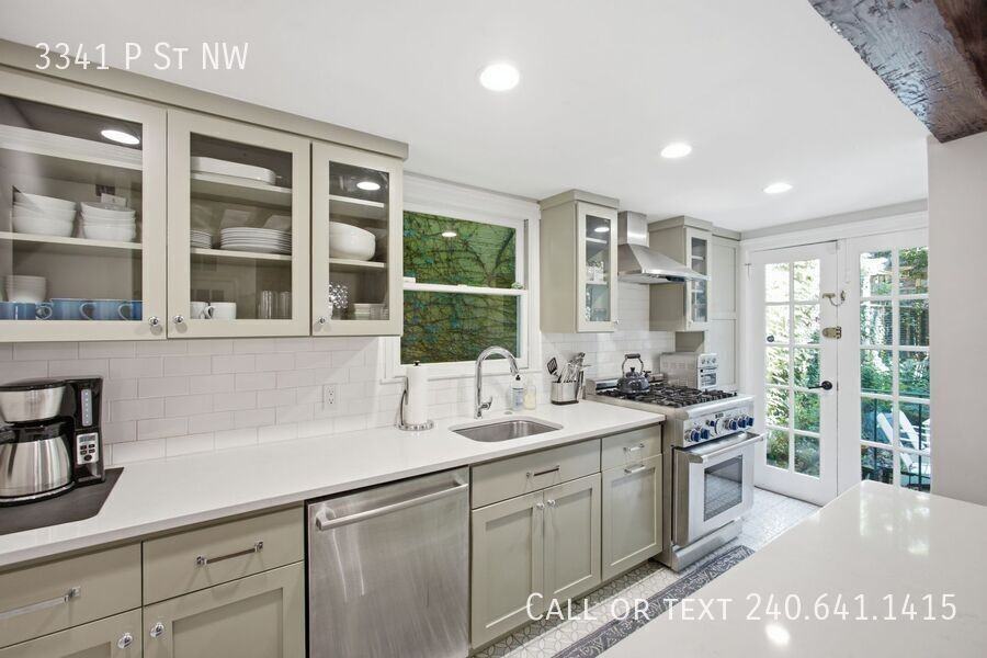 3341 P St Nw - Photo 7 of 22