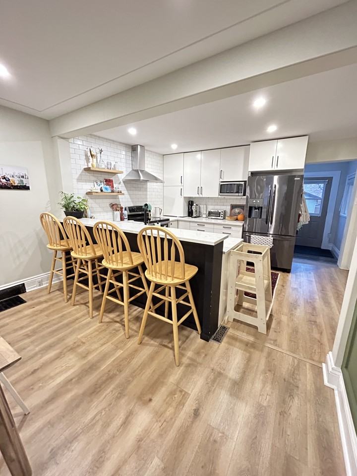 377 Cumberland Ave - Photo 4 of 31