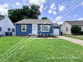 featured image of 1240 S Quebec Ave