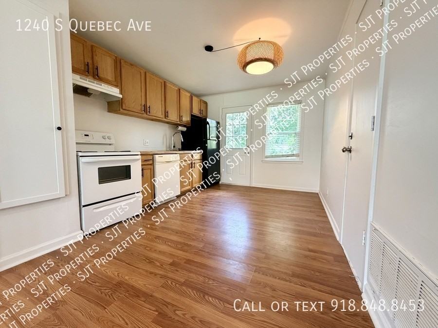 1240 S Quebec Ave - Photo 6 of 13